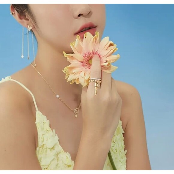 Gold Rhinestone Chain Tassel Adjustable Ring - Picture 2 of 3